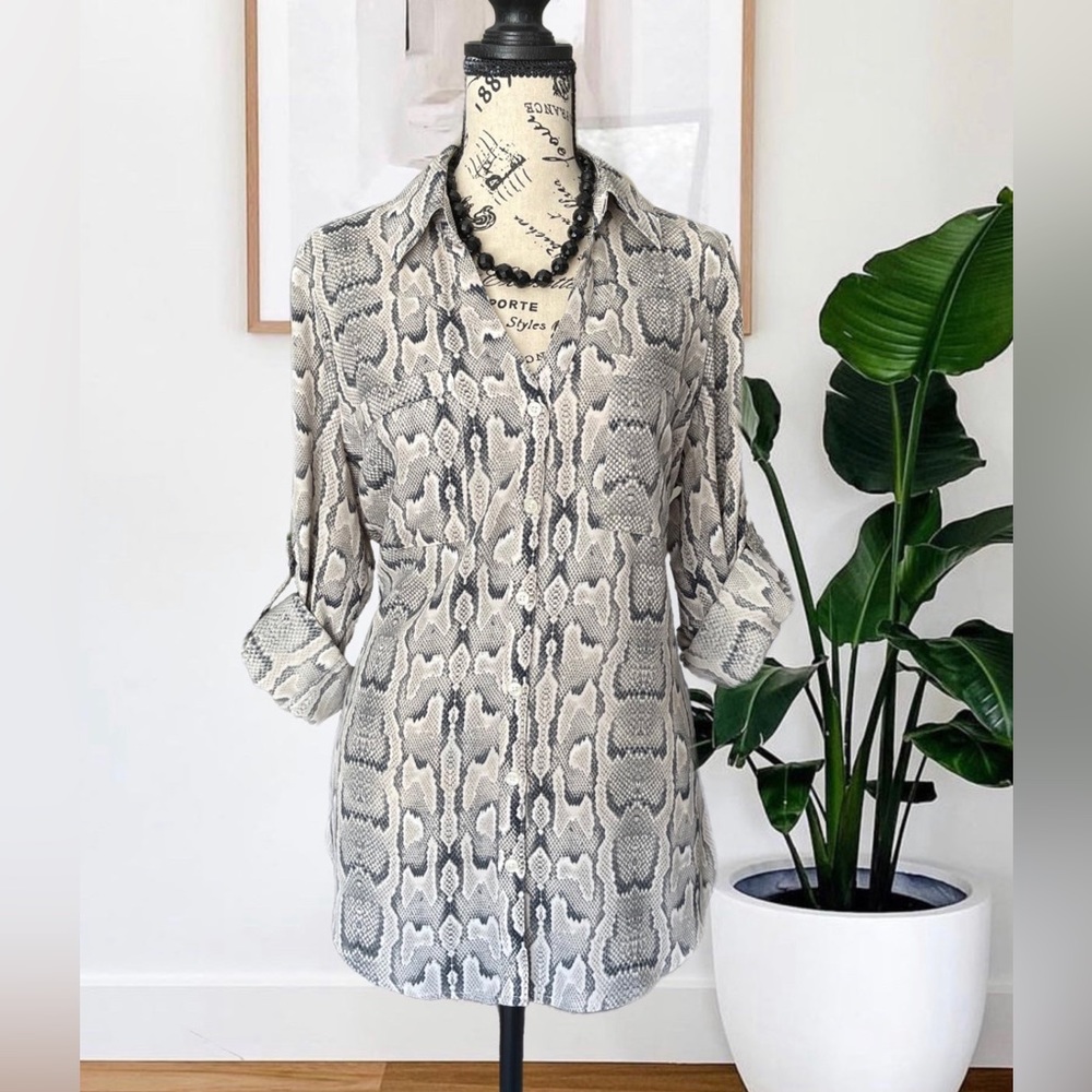 Express Portofino Button Down Blouse, Snakeskin print, Woman’s size Medium